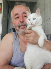 Roberto H.